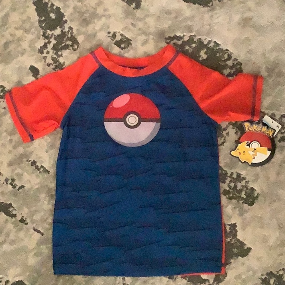 Pokémon Boys Rashguard size xs